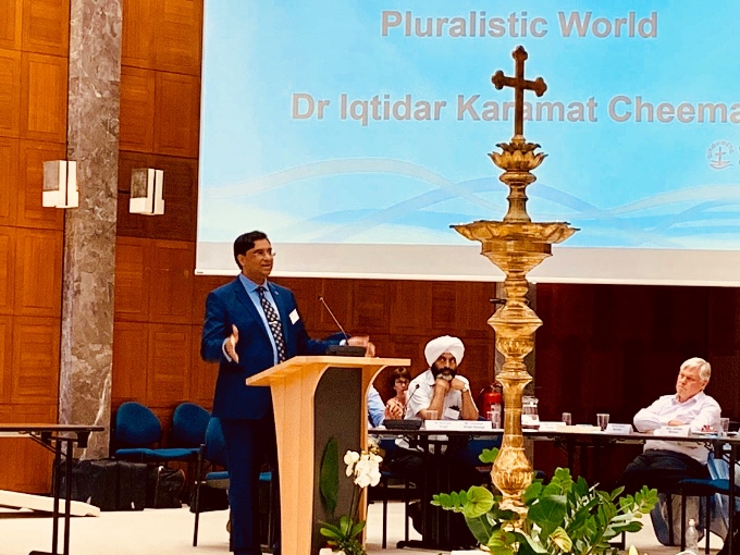 Nwsmkr_WCC 4._cross 680jpg.jpg